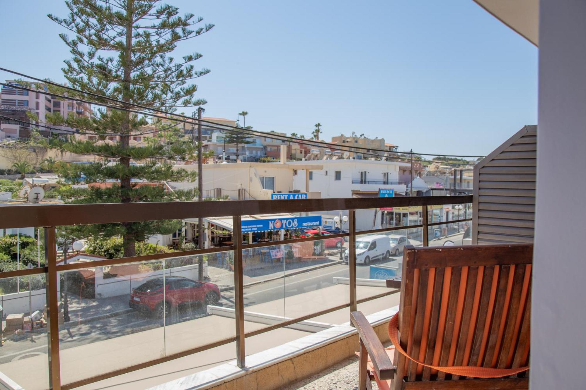 Nefeli Rooms Agia Marina  Exterior photo